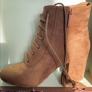 Women Cute heel booties